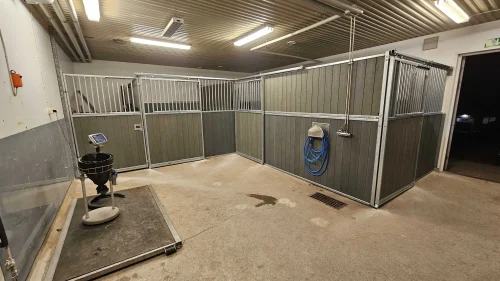 Trygg och funktionell stallmiljö för hästverksamhet